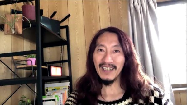 23年間在籍した日本マイクロソフト勤務時代から「プレゼンの神」とも呼ばれていた澤円さん。千葉県・九十九里海岸近くのセカンドハウスからリモート取材に応じてくれました