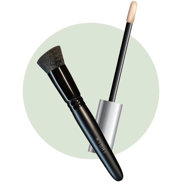 一発で仕留める「シミ消し」テクで有名に ヘアメイク職人・化け