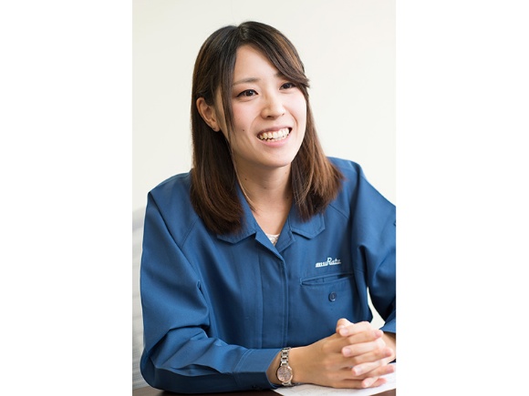 高学歴"リケジョ"の上田さんは、仕事と未来の暮らしや、確実なキャリアアップのためにベストな道として選んだのは地元・越前市の福井村田製作所だった