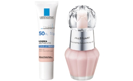 (左)「UVイデア XL プロテクショントーンアップ」ローズSPF50+・PA++++ 30ml、3740円/ラ ロッシュ ポゼ、(右)「イルミネイティング セラムプライマー UV 〈美容液化粧下地〉」 02 SPF40・PA+++ 30ml 3520円/ジルスチュアート ビューティ※商品価格は税込