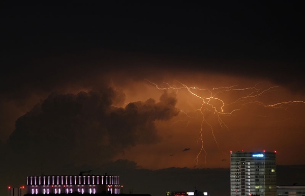 雷 大気の状態