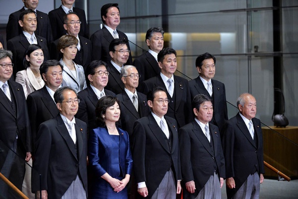 女性閣僚は3人となった岸田内閣　代表撮影／ロイター／アフロ