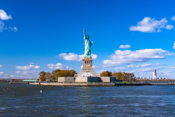 世界的に見ても自由な国 日本で生きづらいのはなぜ 日経xwoman 世界的に見ても自由な国 日本で生きづらいのはなぜ 日経xwoman