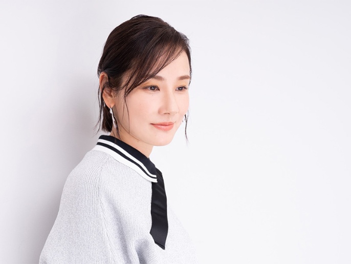 吉田羊 仕事で落ち込んでも ポジティブに生きる秘訣 日経xwoman 吉田羊 仕事で落ち込んでも ポジティブに生きる秘訣 日経xwoman