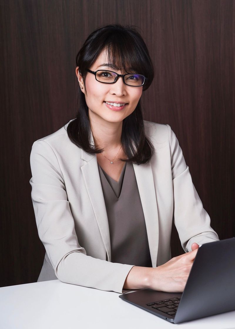 株名人の教え四半期会社情報で儲ける方法　　女子大生ビックリ株の買い方売り方 You can't win if you don't know] A full-time investor