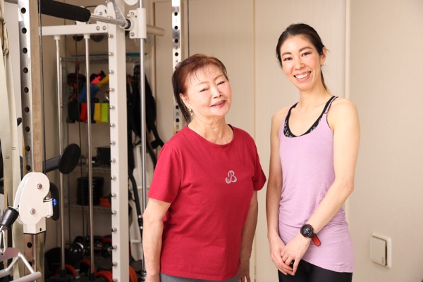 母、中田杏子（なかだ・きょうこ）さん（写真左、81歳）と、娘のかんなさん（47歳）