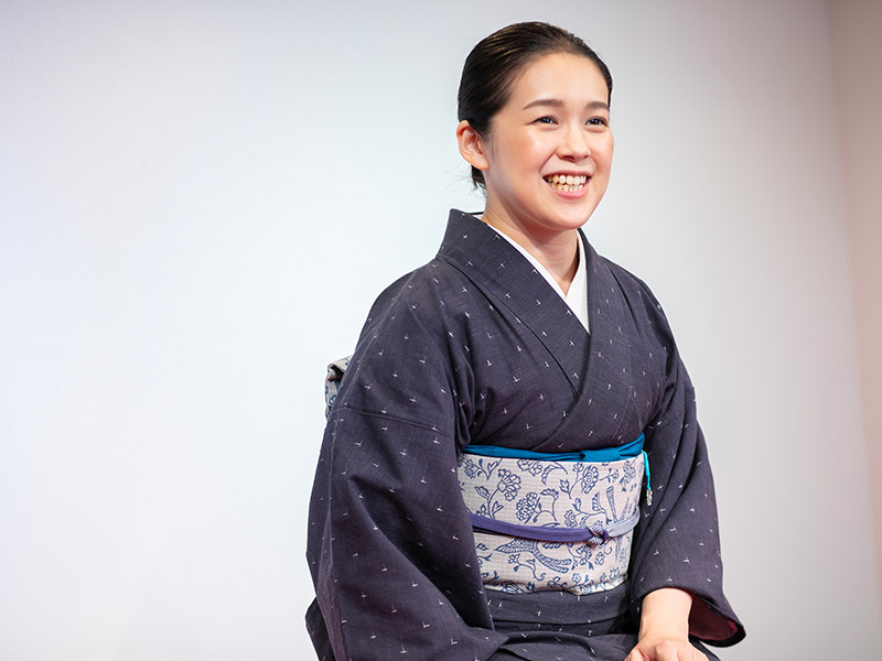 武井咲10億違約金報道に見る 女子ゆえの枷（かせ）：日経xwoman