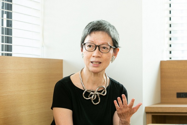 「他のSNSとLinkedInは完全に使い分けています。LinkedInはプロフェッショナルな活動用と位置づけています」(薄井シンシアさん)