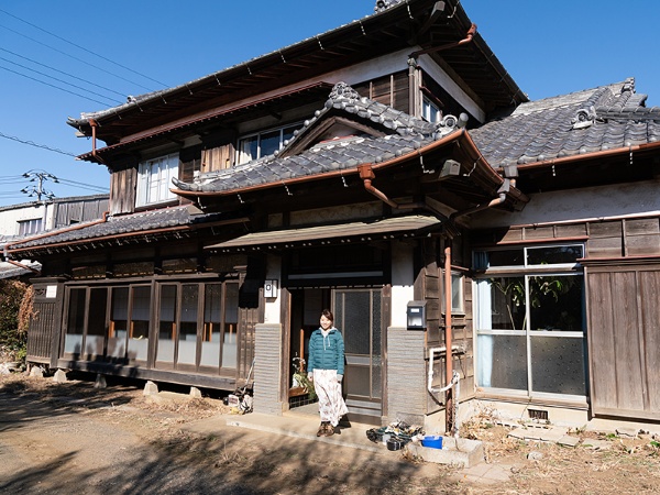 築40年の日本家屋。がっしりしたたたずまいで、訪れる人を温かく包み込んでくれる