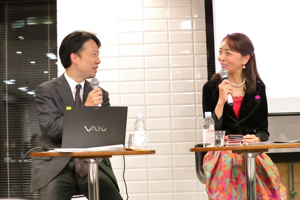三井住友DSアセットマネジメントの谷本達宏さん（左）と森本さん（右）