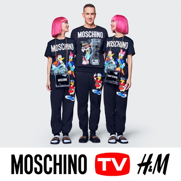 2018年、H&M／MOSCHINOの広告キャンペーンモデルに抜てき。MOSCHINOのクリエイティブ・ディレクターを務めるジェレミー・スコットとともに撮影に参加した(写真左AYAさん、右AMIさん）)