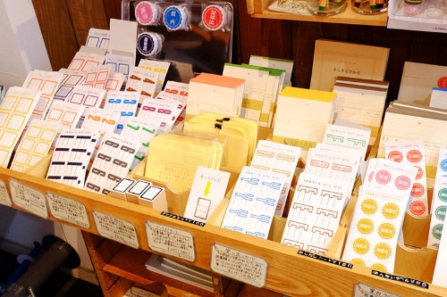 山田文具店の大人気商品の図書カード