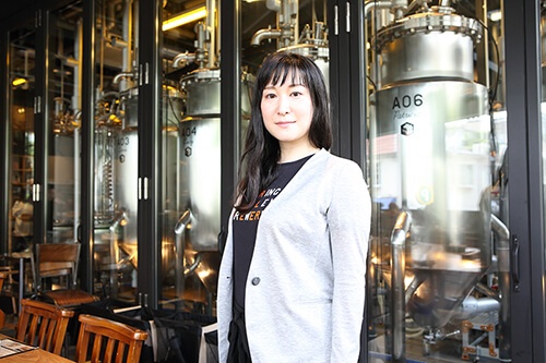 クラフトビール専門店「SPRING VALLEY BREWERY（スプリングバレーブルワリー）」を立ち上げた吉野桜子さん