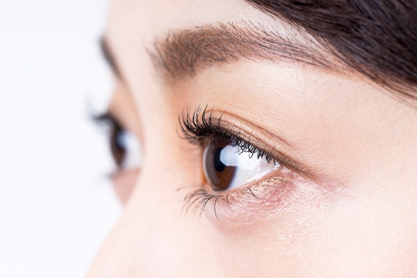 まつ毛と眉毛が 伸びる 増える 正しいお手入れ法 日経xwoman まつ毛と眉毛が 伸びる 増える 正しいお手入れ法 日経xwoman