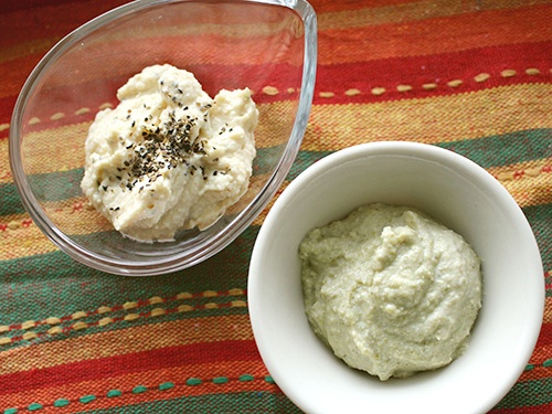 豆腐クリーム2種。白味噌チーズ（左）／柚子胡椒（右）。