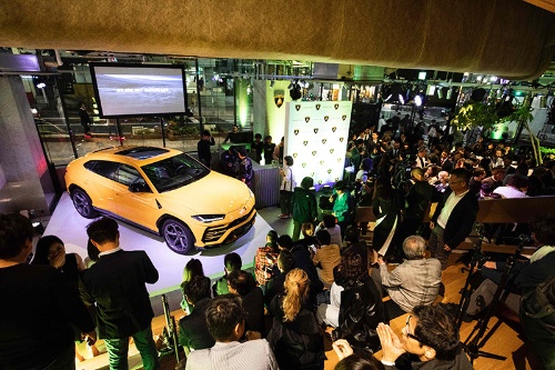 「Lamborghini Night」の会場内で展示されていた「URUS」