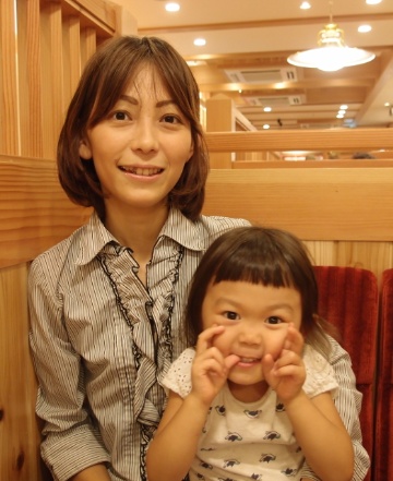 中井さんと、3歳になった娘の夏海ちゃん