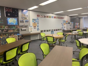 セミナーの会場となったTokyo Global Gatewayは、東京都教育委員会が主体となって作った通称“英語村”。8人1組にネーティブ講師が付き、様々なプログラムを英語で行う