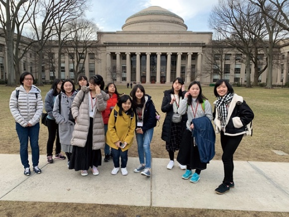 マサチューセッツ工科大学（MIT）のキャンパスツアー