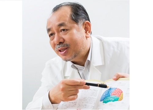 「脳科学と子育て」分野の第一人者・篠原菊紀さん。ファンも多く、『勉強にハマる脳の作り方』『成功したければ前頭葉を鍛えなさい』など、ベストセラー著作も多数