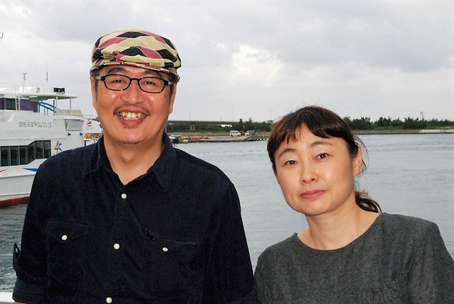 細川さん（右）と夫（ツレ）の望月昭さん。絵の専門学校で出会い、生涯の伴侶に。細川さん提供写真