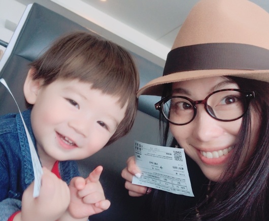 「今年の3月には、初めて瑠翔と神戸にふたり旅へ。初めての飛行機やCAのお姉さんに、とっても大喜びでした」

