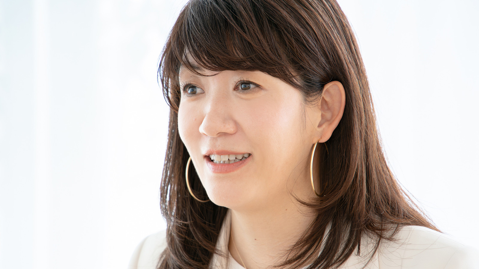 夏まゆみ流・長所の伸ばし方 芸能界のエース育成請負人 | 日経ウーマン
